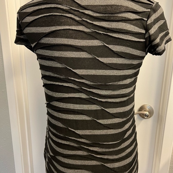 Vera Wang Top - Picture 2 of 4